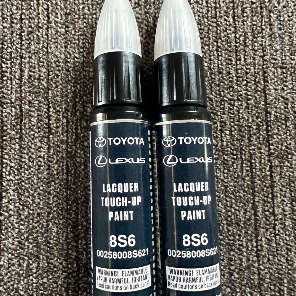 Touch up paint new, 2 bottles